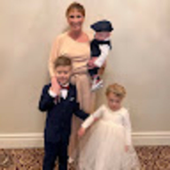 Meet your Posher, Ronda - Picture 2 of 14